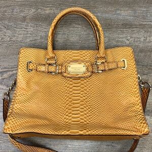Michael Kors Hamilton Embossed Leather Shoulder Hand Bag